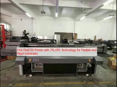 چاپگر UV پیکسل خوب با تکنولوژی 7PL / 3PL برای زیربناهای انعطاف پذیر و سفت